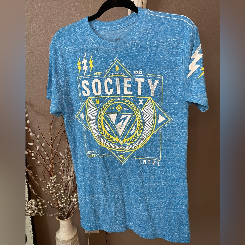 Society Graphic tshirt